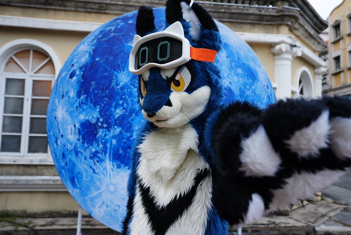 あけまして
おめでとう🎉

今年もよろしく！

2026!  新年快樂～～
今年也要約我到處去玩喔🩷

#fursuit 
#FursuitEveryday 
#HappyNewYear 
#2026年もよろしくお願いいたします