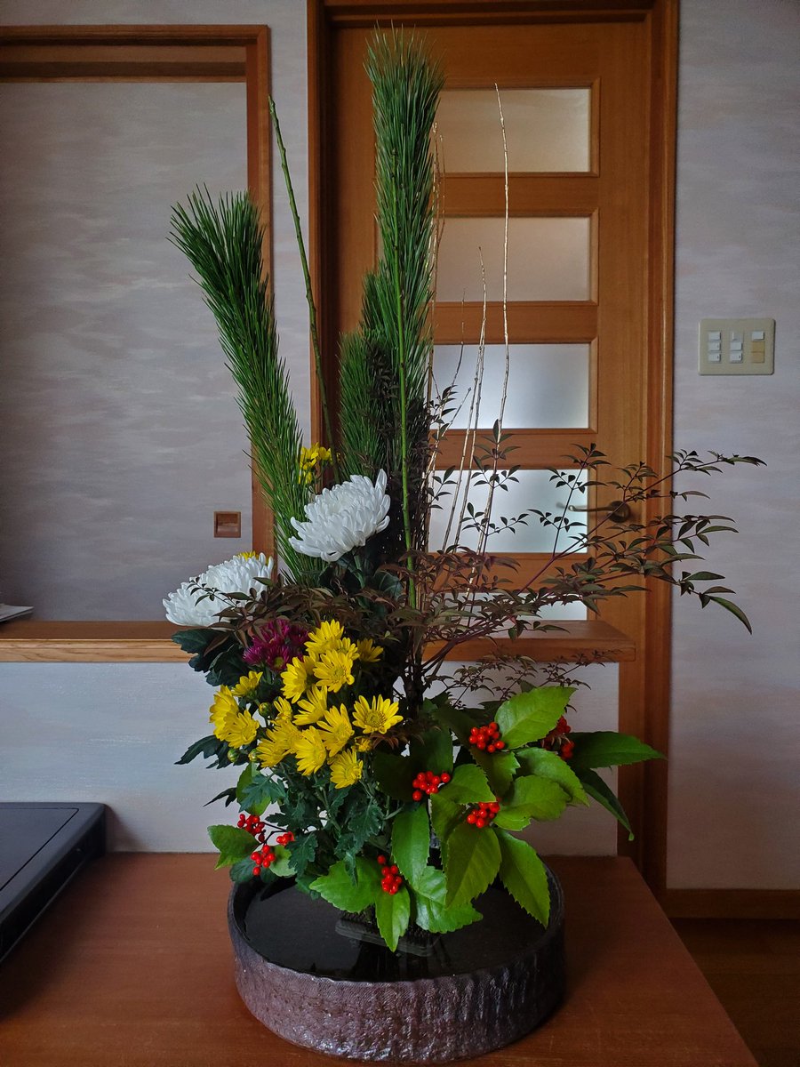 車で10分の実家に帰省🚘️じぃじばぁばの生け花と水石✨帰ってきたぁ😂