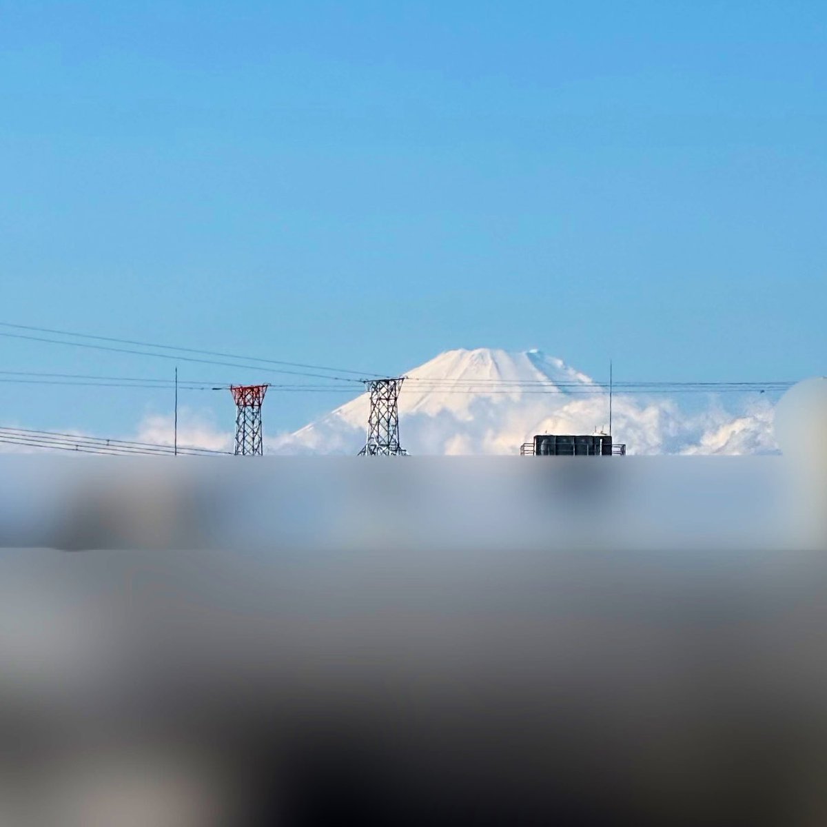 富士山⁇譲ります 部屋から富士山見えるんだけどちょっと前にこれ出来てクソ邪魔