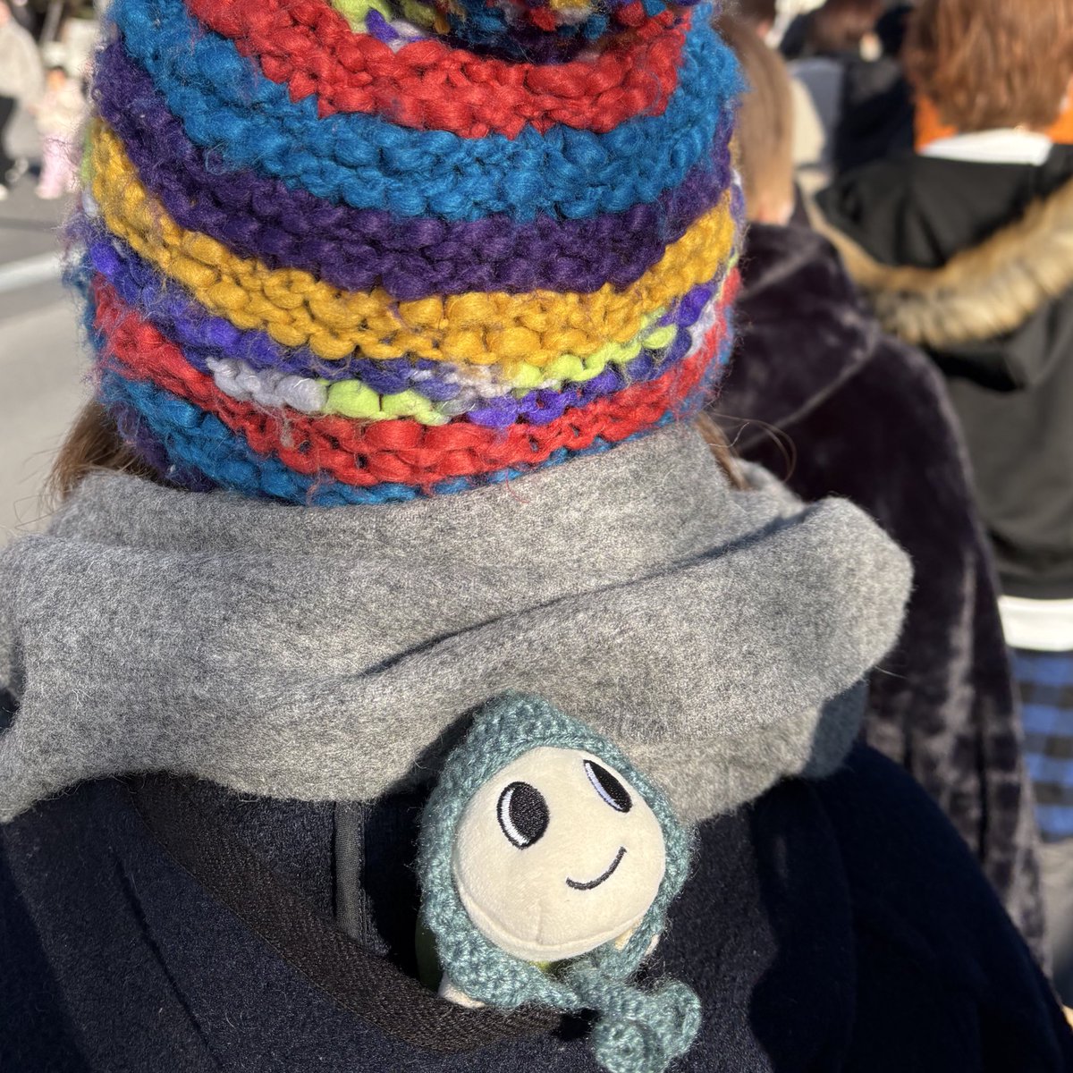 namisukegomi's tweet photo. お母さんのフードに 𝒊𝒏───🥳🥳✨ https://t.co/PHziAtoLIa