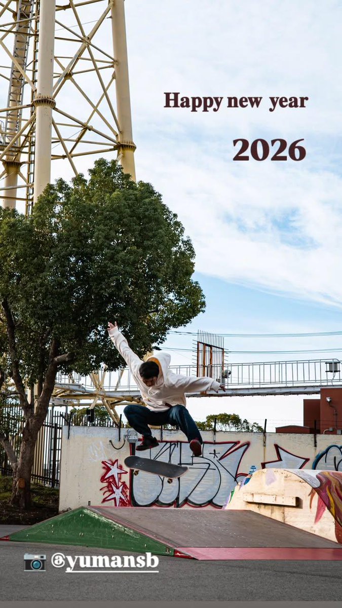 AKIYOSHI_SB's tweet image. あけましておめでとうございます
今年もよろしくお願いします
📷 @yumanSB 

 #HappyNewYear 
 #skateboarding 
 #photography