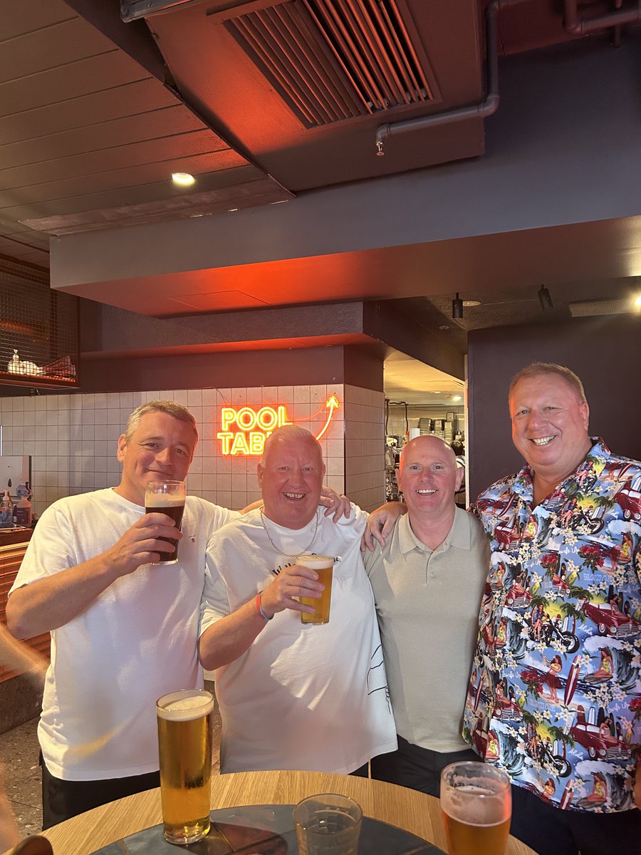 Not sure there’s a better way to see the New Year in….. friends &amp; Cadders, Sydney Bridge, Evening Cruise 🚢 happy 2026 all