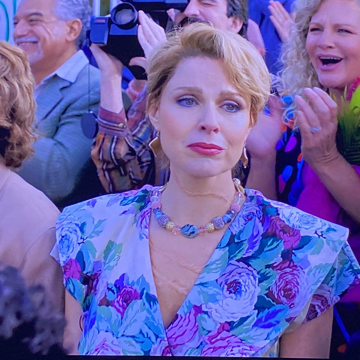 portalm4tthk's tweet image. as cicatrizes da Karen! 

MÃE DO ANO!!!#StrangerThings5