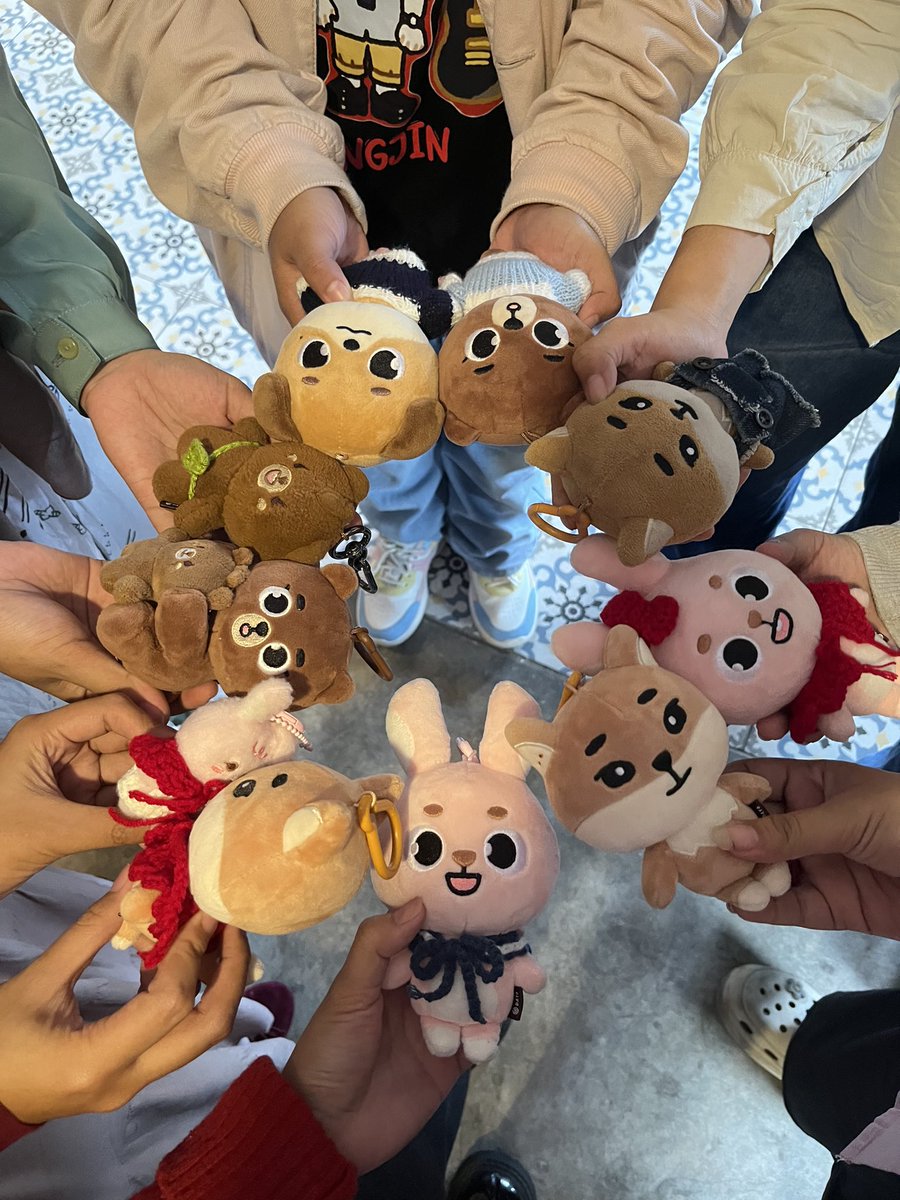 Risol Ngga tweet media