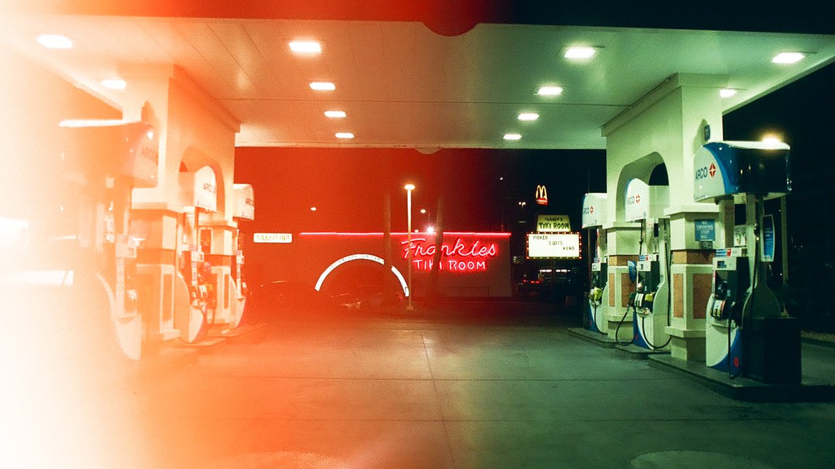 marvinj_lee's tweet image. Las Vegas on 35mm film 
Comment below your fav 1-4