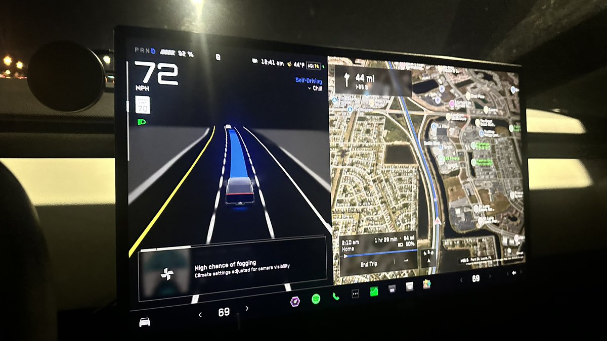 TesLatino tweet media