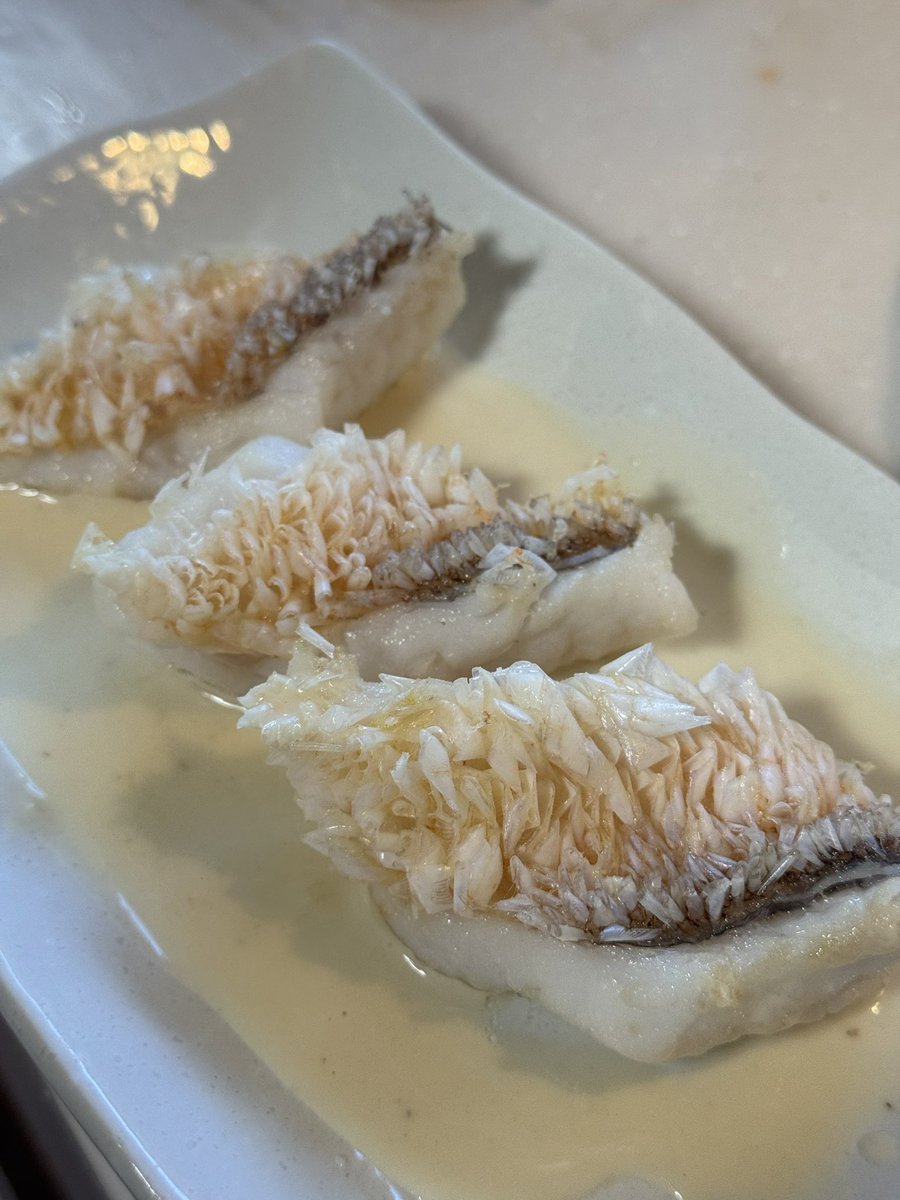 dp_os8y's tweet photo. 甘鯛パーチー
甘鯛の松笠揚げレモンクリームソース添え

#甘鯛
#釣り
#まなぶ丸 https://t.co/NJAejlptP9