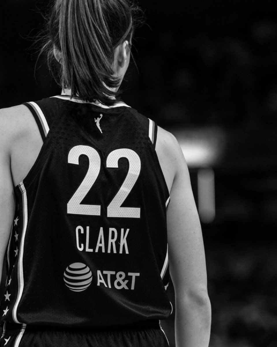 FeverBandwagon's tweet image. I hope 2026 gives her everything she wants. ✨