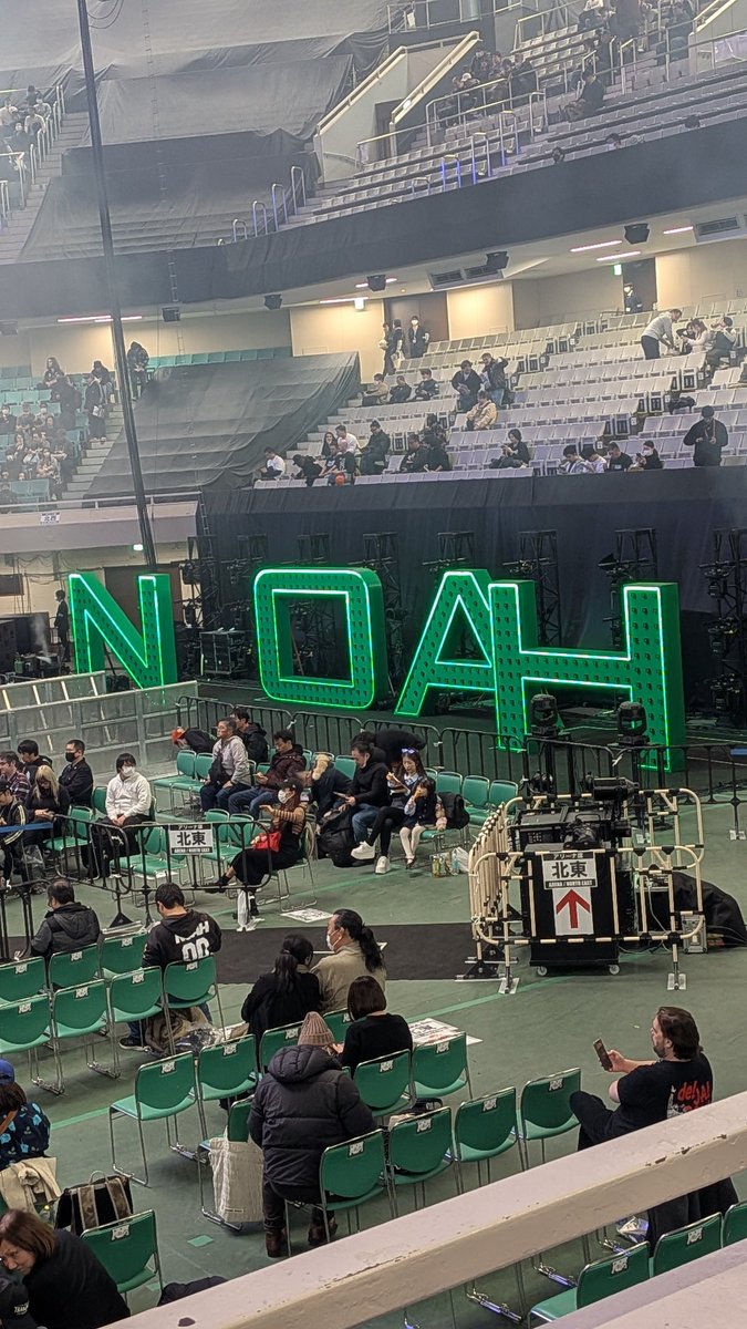 Jonamania's tweet photo. NOAH https://t.co/wDJm0cT6tE