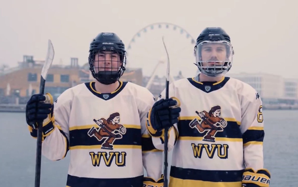 CollegeHockeyHx's tweet photo. We have a Skating Mountaineer sighting to end your year on the right foot (skate?) https://t.co/7naFGKa8Dg