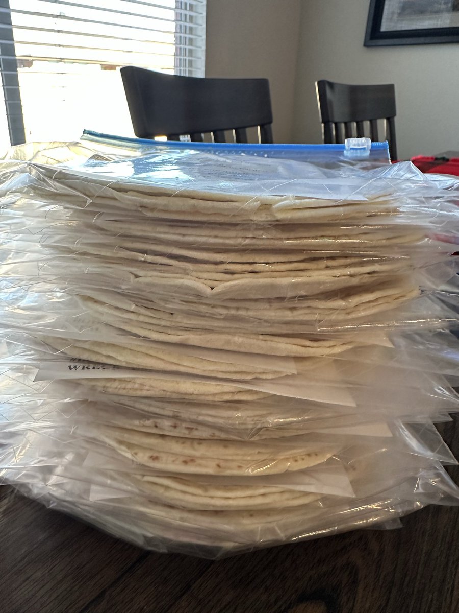 kmorganpolson's tweet image. Texas Tech Tortillas still fly!! They just take @SouthwestAir 😉#noPenalties @TexasTech #OrangeBowl