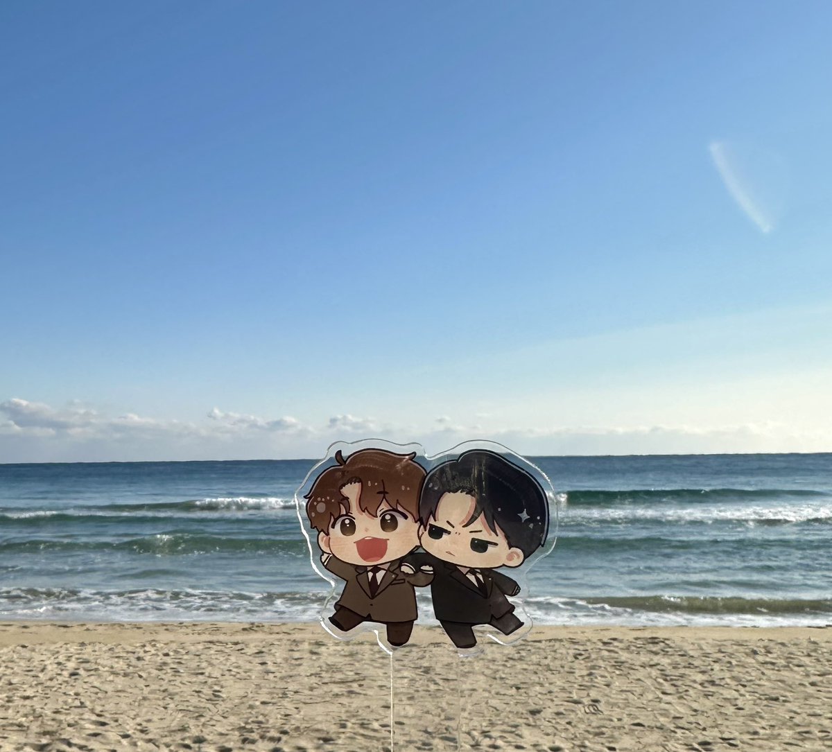 강차랑 해돋이 보고 왔어요//
마침 흰 등대가 있길래 우리 변호사님들이랑도 한 컷 찍었다는...🤭