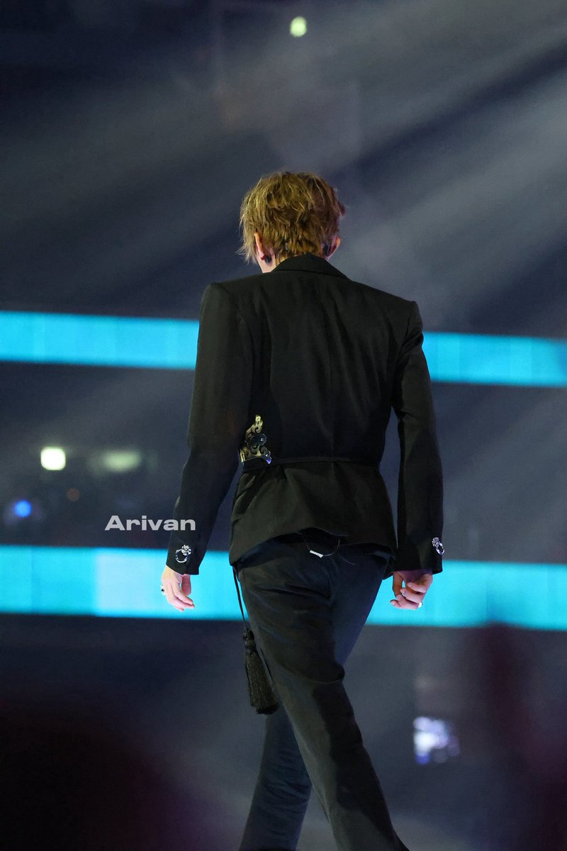 Arivan1015 tweet media