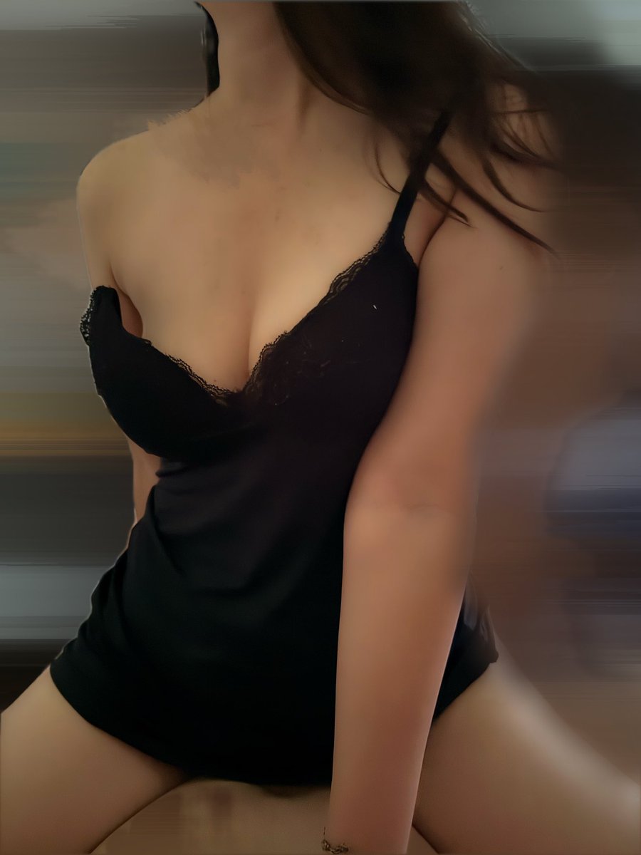 新年快肉🎉

前幾天解鎖了第一次夫妻交換
感謝一對質感夫妻
帶我們玩牌小酌
說下次還要再相約
我們大概也是一兩個月約一次的夫妻🥰

歡迎質感夫妻情侶相約