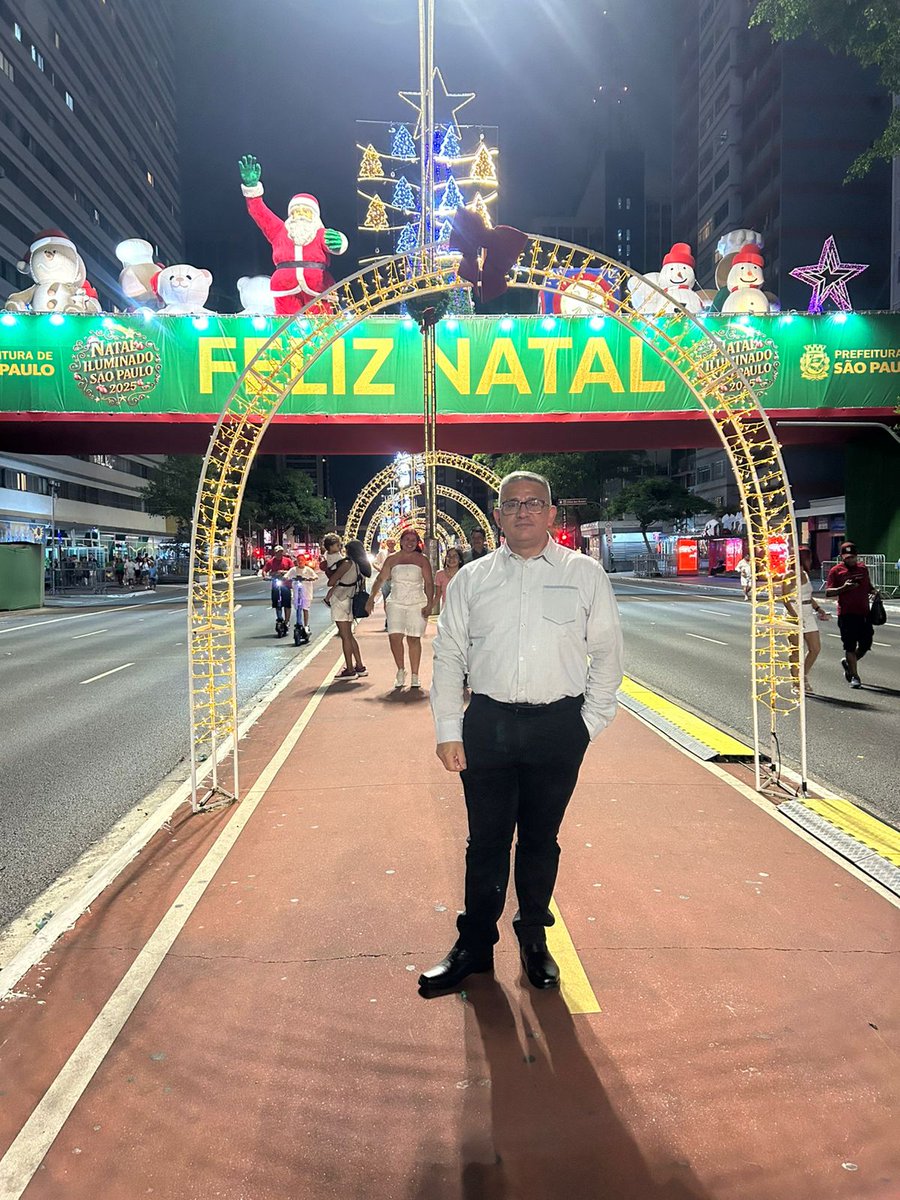 godotve's tweet photo. Feliz Ano 2026, cheio de muitas bênçãos! https://t.co/flYrMlWATb