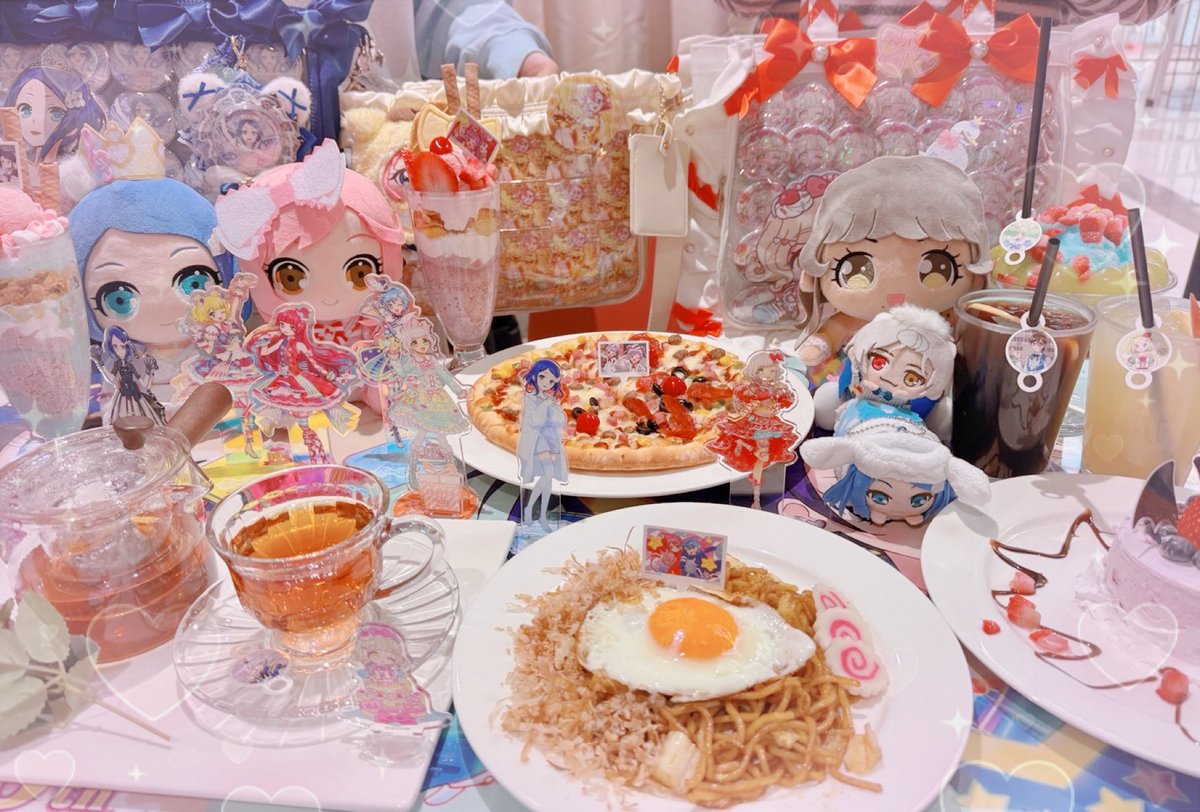 친구들 덕분에 메뉴 올클 했어요🎀🤍