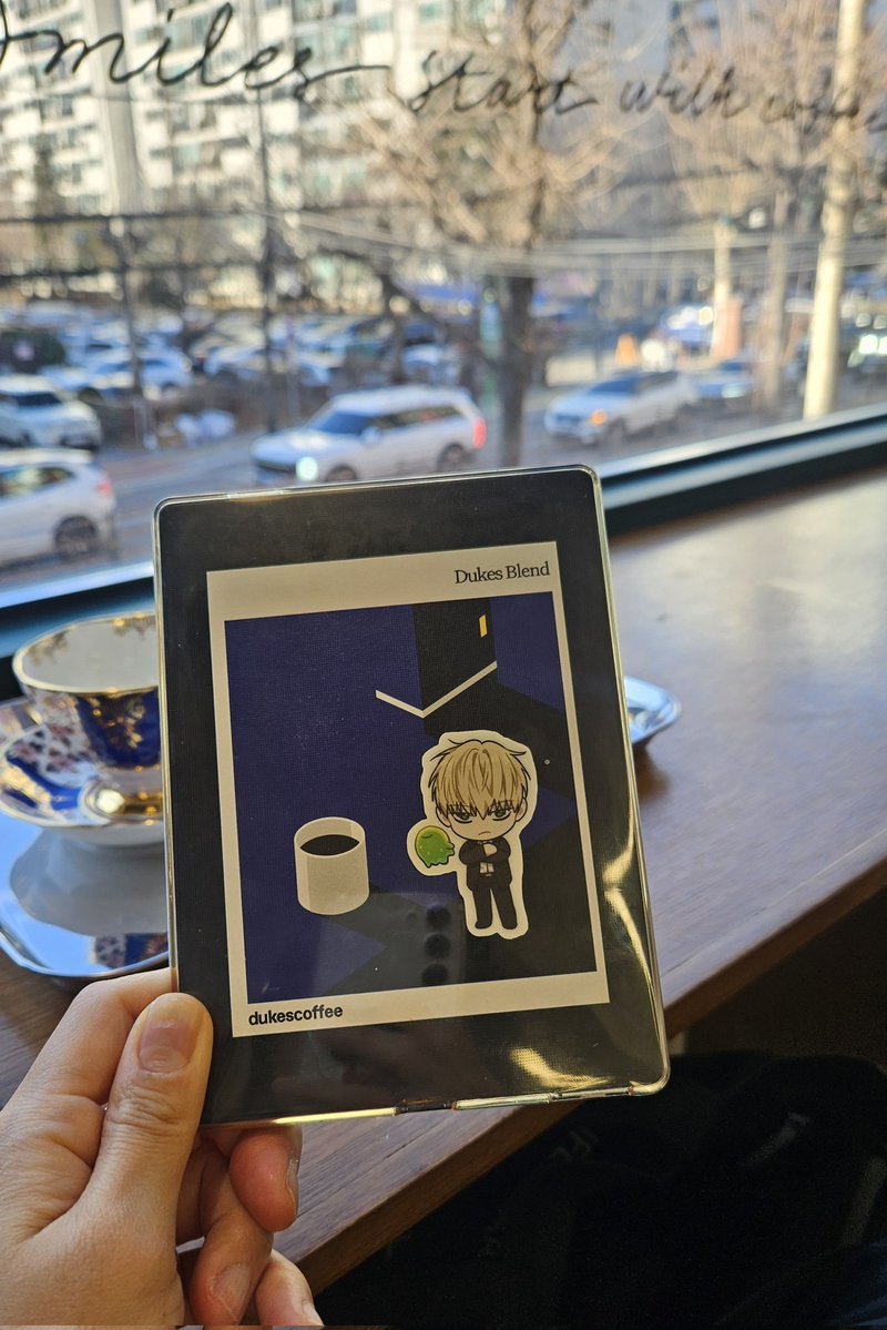 noteGarrett's tweet image. 우리 대마도사장님 커피 싫어하시는데, 난 이북 리더기 뒷면도 커피로 꾸며놓고 대놓고 커피 러버 동네방네 소문 내는 중🤣🤣
#이세계착각헌터 #이착헌 #숟가락왹 @asdzxc_3557