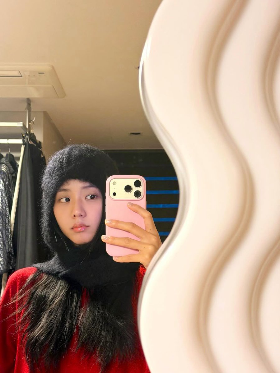 yk2aii's tweet image. 4/4 HAPPY NEW YEAR! 😽