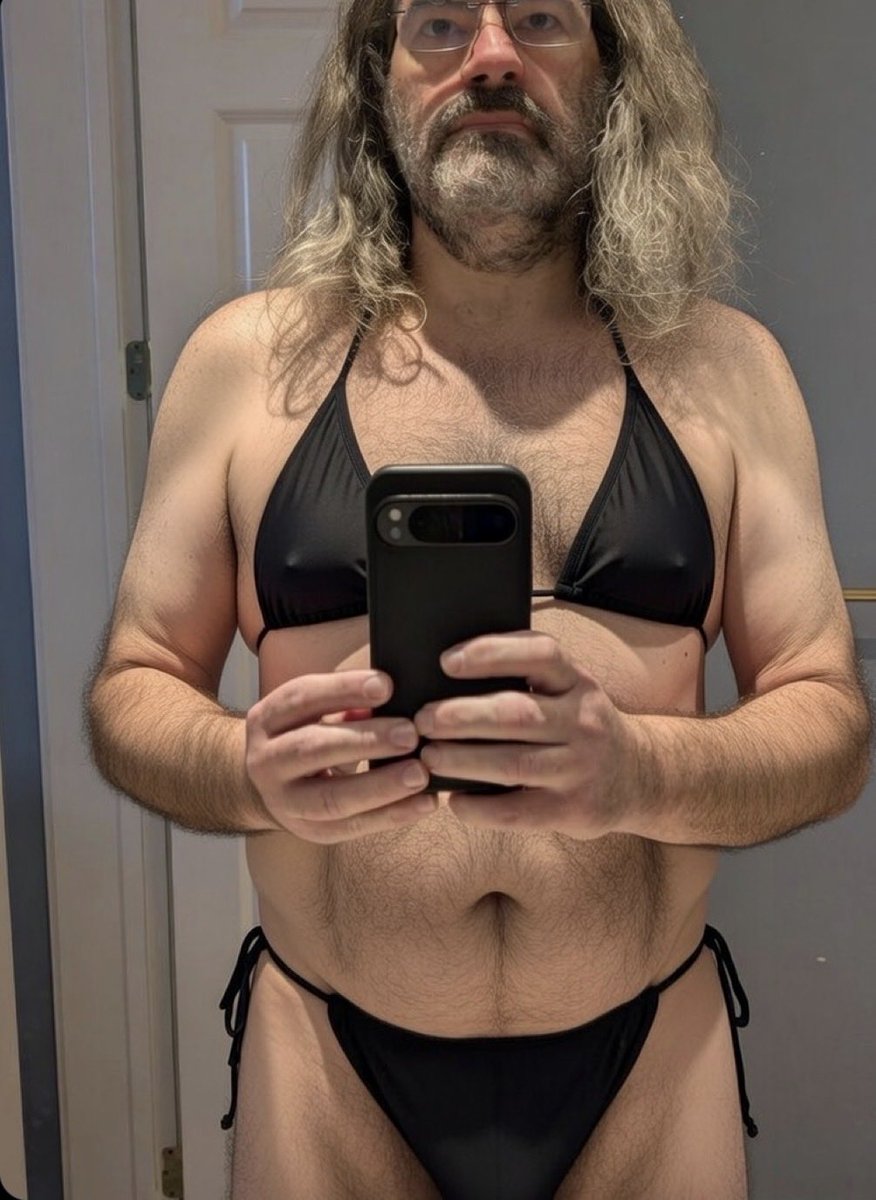elDiabloGPC's tweet photo. @JoelKatz @grok @grok put this in a sumo rink https://t.co/FiSmJOTrc4