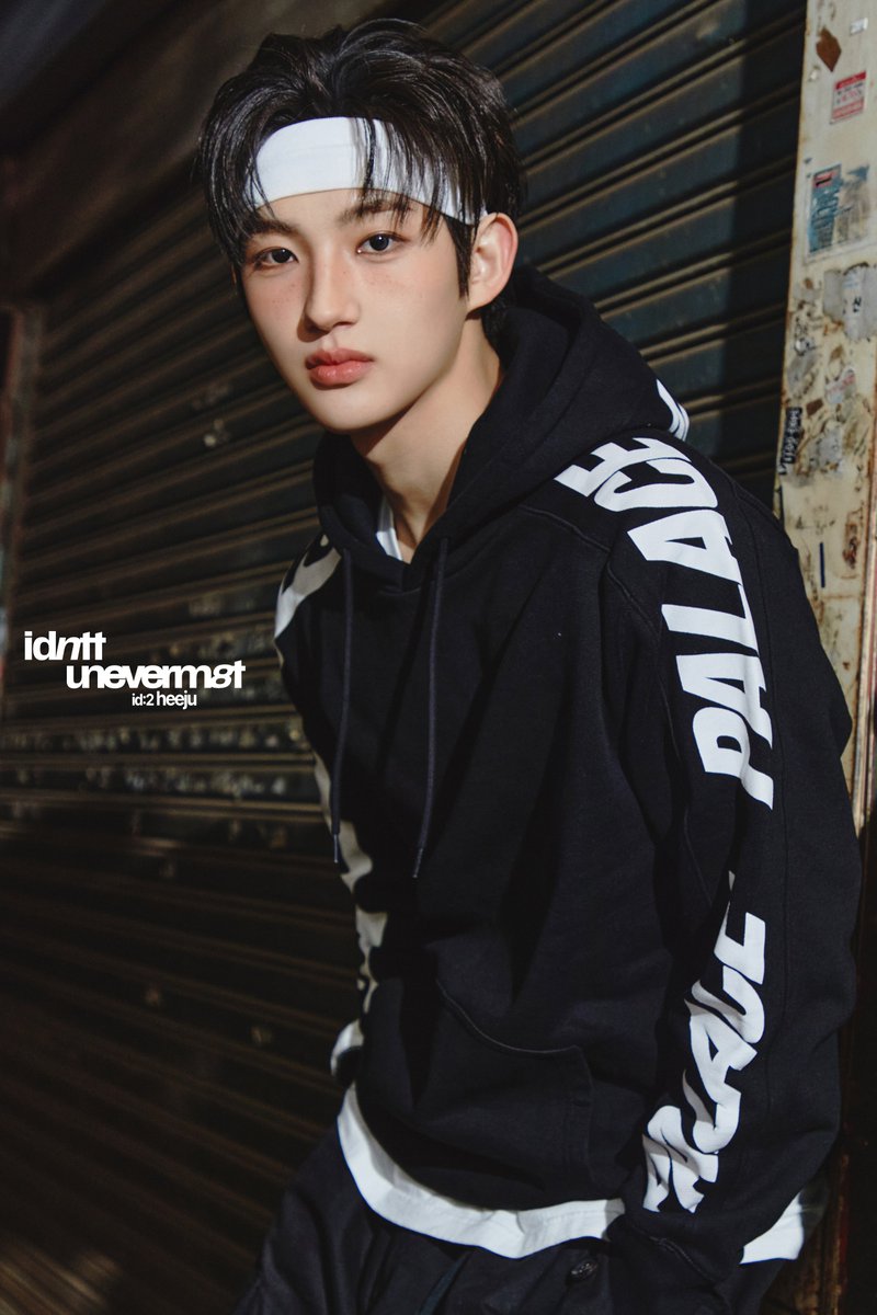 idntt_cosmo's tweet image. idntt &amp;lt;yesweare&amp;gt;
Concept Photo Street Boy A ver.

id2 kimheeju

2026.01.05 6PM KST

#idntt #아이덴티티 #アイデンティティ
#unevermet
#김희주 #kimheeju
