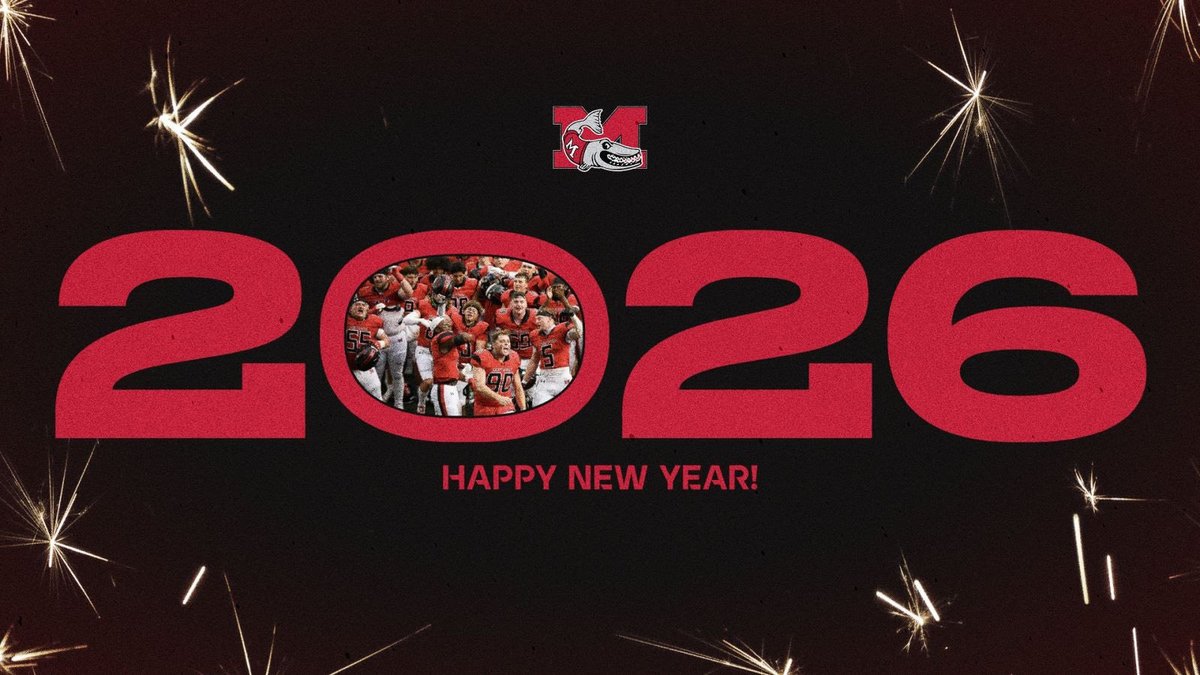 k3ith72's tweet image. Happy New Years🔴⚪️🔴⚪️ @MuskingumFB @keegan_linwood