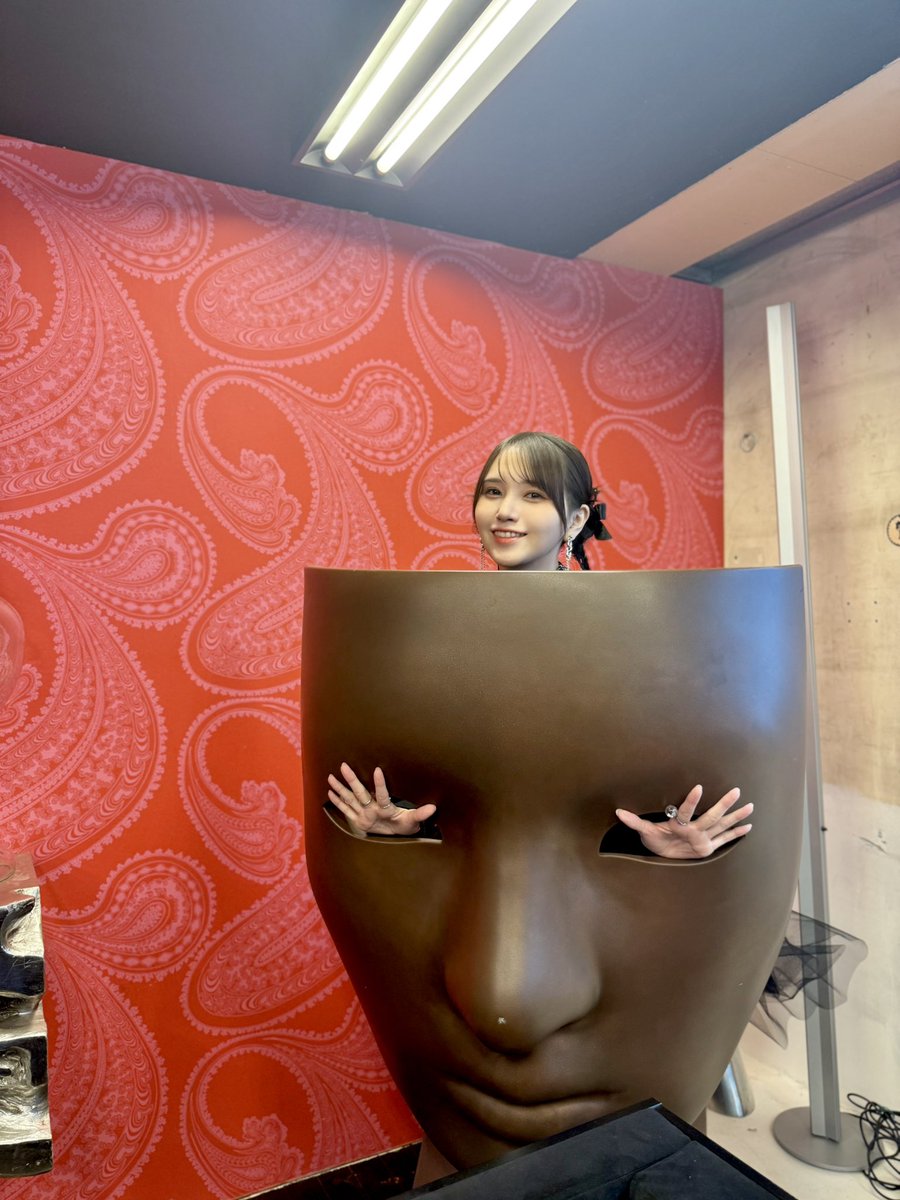 kitoakari_1016's tweet image. 光よ、僕に。のジャケ写撮影のスタジオが懐かしいスタジオだったから当時と同じような写真撮ってみた！見覚えあるかな…☺️