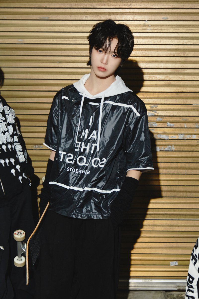 idntt_cosmo's tweet image. idntt &amp;lt;yesweare&amp;gt;
Concept Photo Street Boy A ver.

id5 leejaeyoung

2026.01.05 6PM KST

#idntt #아이덴티티 #アイデンティティ
#unevermet
#이재영 #leejaeyoung