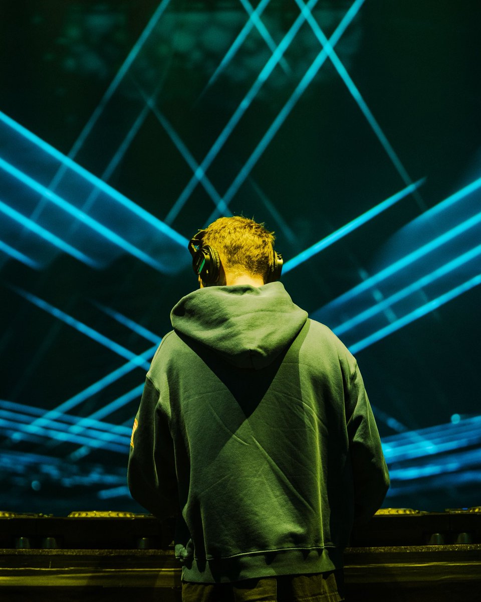 DecadenceAZ's tweet photo. @kaskade filled the Grand Palace with moments that felt bigger than the room ✨ https://t.co/DdpCkcTgVc