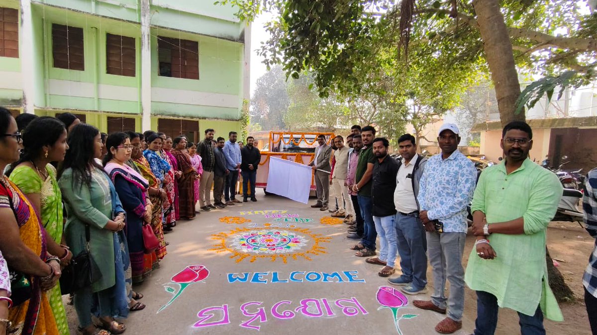 PmuDudaRayagada's tweet photo. Flagging off of Mobile Service unit under SAHAJOG initiative in Rayagada district was done today by Project Director, DUDA Rayagada in the presence of all Executive Officers, DUDA team, DMMs, COs, and Frontline workers.
Regards https://t.co/80flEdPoHZ