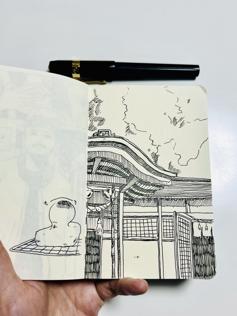 2026年初スケッチ。 モレスキンに神社を描く。大吉でした。