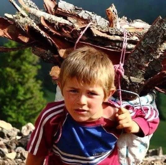 Bugün, Eren’in doğum günü.
Yaşasaydı 24 yaşında olacaktı.

İyiki doğdun, iyiki varsın Eren.
Şehadetin kutlu olsun.