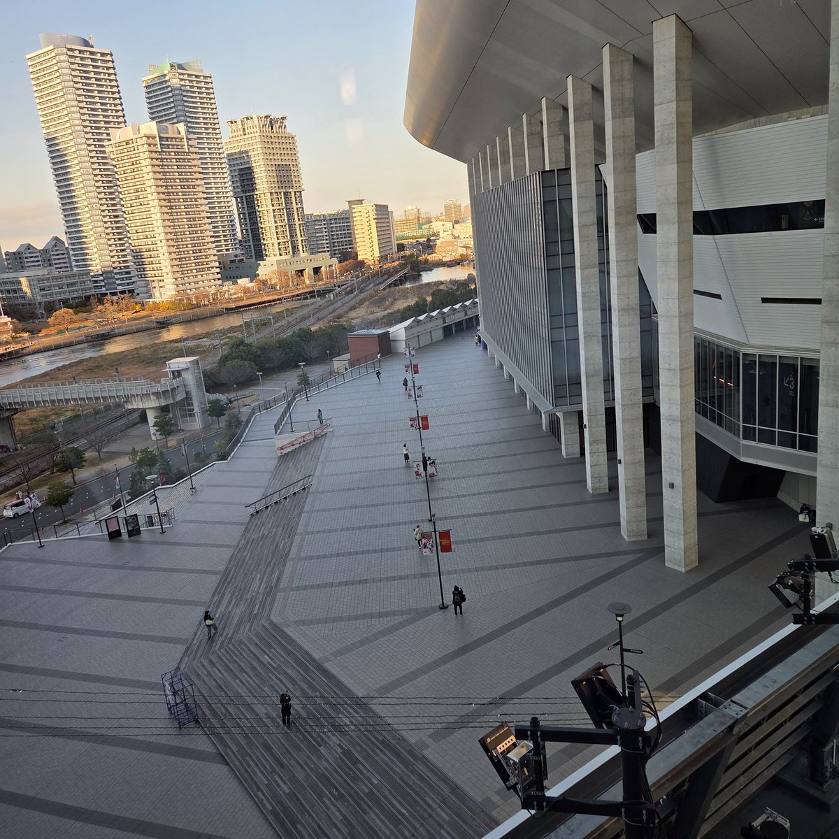 sunja2's tweet image. 우와 호텔에서 공연장이 보이다니 바로앞이쟈낭?씐난당