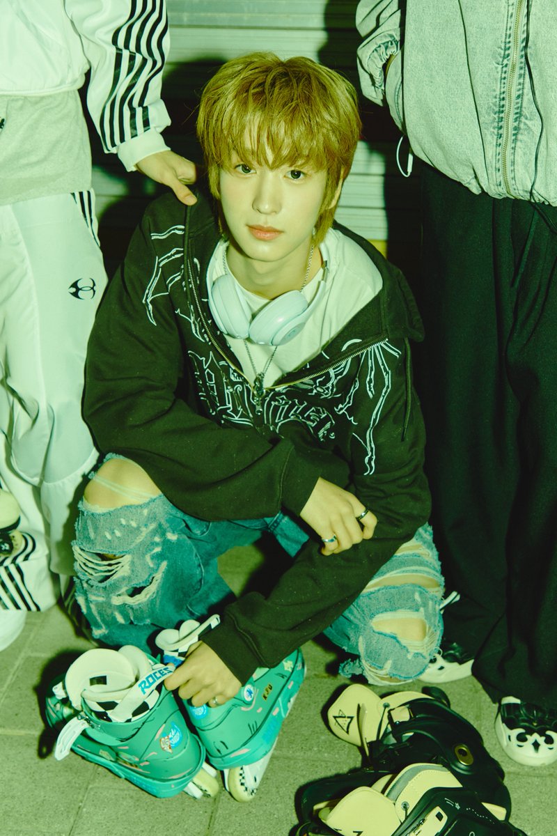 idntt_cosmo's tweet image. idntt &amp;lt;yesweare&amp;gt;
Concept Photo Street Boy A ver.

id11 leekyuhyuk

2026.01.05 6PM KST

#idntt #아이덴티티 #アイデンティティ
#yesweare
#이규혁 #leekyuhyuk