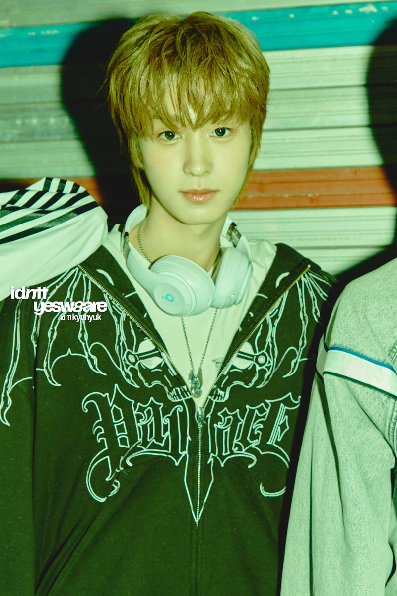 idntt_cosmo's tweet image. idntt &amp;lt;yesweare&amp;gt;
Concept Photo Street Boy A ver.

id11 leekyuhyuk

2026.01.05 6PM KST

#idntt #아이덴티티 #アイデンティティ
#yesweare
#이규혁 #leekyuhyuk