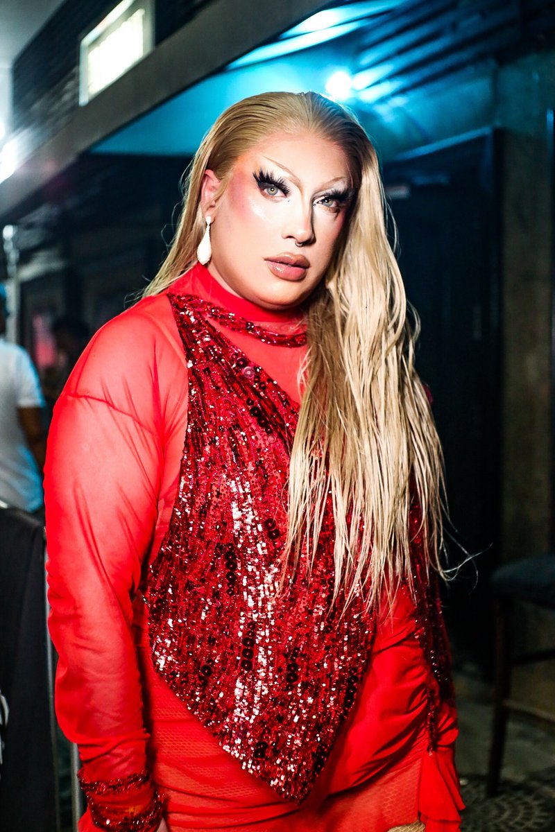 #BlackCat ABERTO em noite de Réveillon para apimentar sua quarta🔥! VEM curtir com a gente!!! 🐈‍⬛🍹Fotos em tempo (01/01) 📸 (@_adeevan)