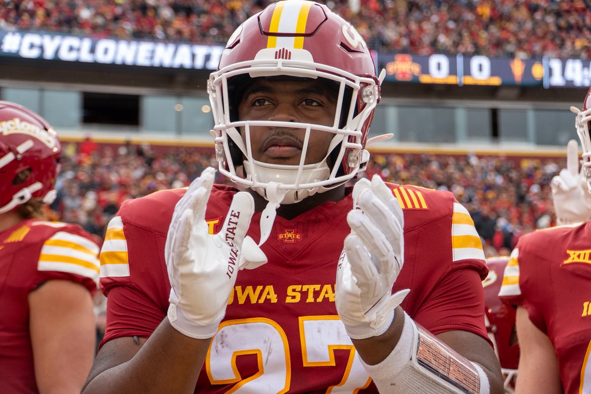 jaydennnn24's tweet image. #AGTG Leave 2025 as a cyclone. Coming into 2026 as a CYCLONE @CycloneFB @ISURogers3