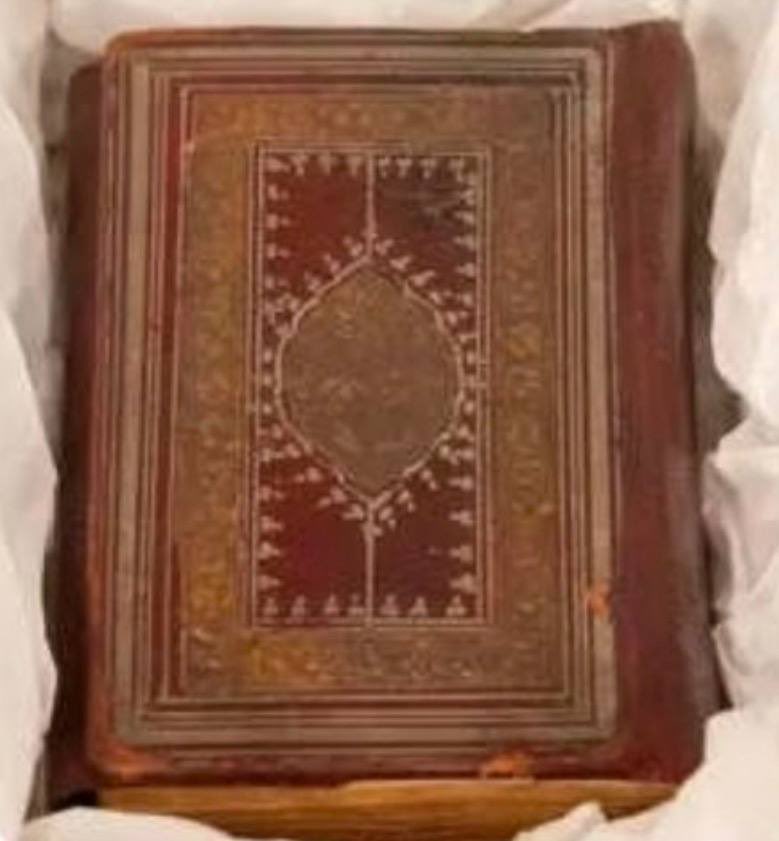 TimesOfNations's tweet image. When a mayor swears in on the Quran over the Bible, it’s a sign our modern world is crumbling by compromising our Judeo-Christian heritage. From NYC to global cities, straying from biblical foundations weakens societies.