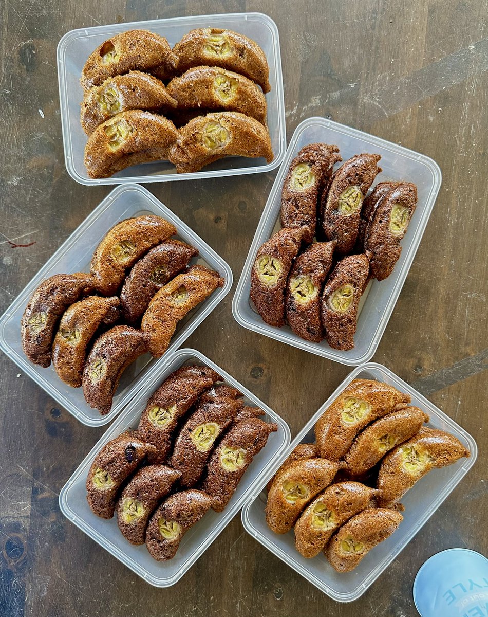 cikmyra01's tweet photo. agak agak kat sini boleh close sales tak? kek pisang mini, based kepala batas kedah. jauh boleh pos..
tikt0k✅
sh0pee✅ https://t.co/HzNnApS9dS