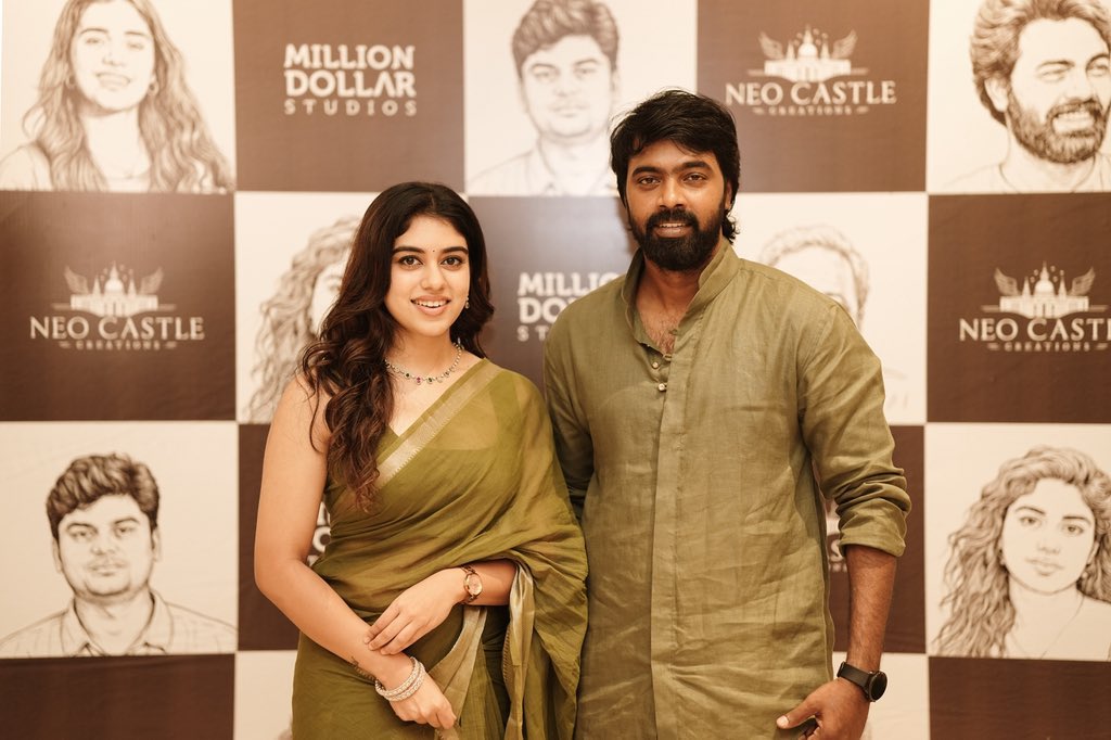 MoviesSingapore's tweet photo. #PariElavazhagan & #Jamma maker’s next is a wholesome, fun family entertainer in the vein of #TouristFamily & #GoodNight ✨♥️. Produced by Million Dollar Studios, co-starring #RamyaRanganathan, planning for  Summer 2026 theatrical release 

An exciting, high-quality film to watch out for this year 😉🔥

Starring: @PariElavazaghan, @RamyaRanganathn, @Chetan_k_a, @RojaSelvamaniRK, @AravindhrajaG
Written & Directed by: @PariElavazaghan 🎬
Music by: @bharathsankar12 🎶

A @MillionOffl Production No. 7
In association with @Neo_Castle_ 🌟
#MillionDollarStudios x #ProductionNo7

Crew : @CalistShelley, @Editor_Partha, @Lyricist_Mohan, @sudharsangandhy, @nikhila_sankar_, @Ismathbanu1, @udaykumar_mix, @Yuvrajganesan, @narentnb, @Vivek_5790, @shajankavitha, @proyuvraaj
