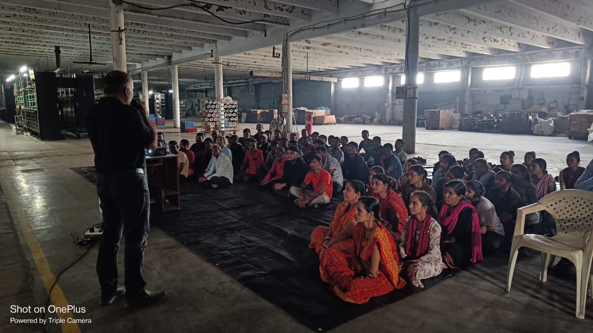 NTEP અંતર્ગત ગાર્ડન સિલ્ક મીલ વરેલી કડોદરા પલસાણા સુરત ખાતે ક્ષય રોગ નાબુદી અર્થે મીલ કર્માચારીઓ સાથે જન-જાગૃતિ કાર્યક્રમ યોજાયો.
<a href="/collectorsurat/">Collector Surat</a> 
<a href="/ddosurat/">DDOSURAT</a> 
<a href="/NHMGujarat/">NHM Gujarat</a> 
<a href="/HealthDeptGuj/">Health Department Gujarat</a> 
<a href="/OfficerIec/">IEC: SBCC cell-Gujarat</a>