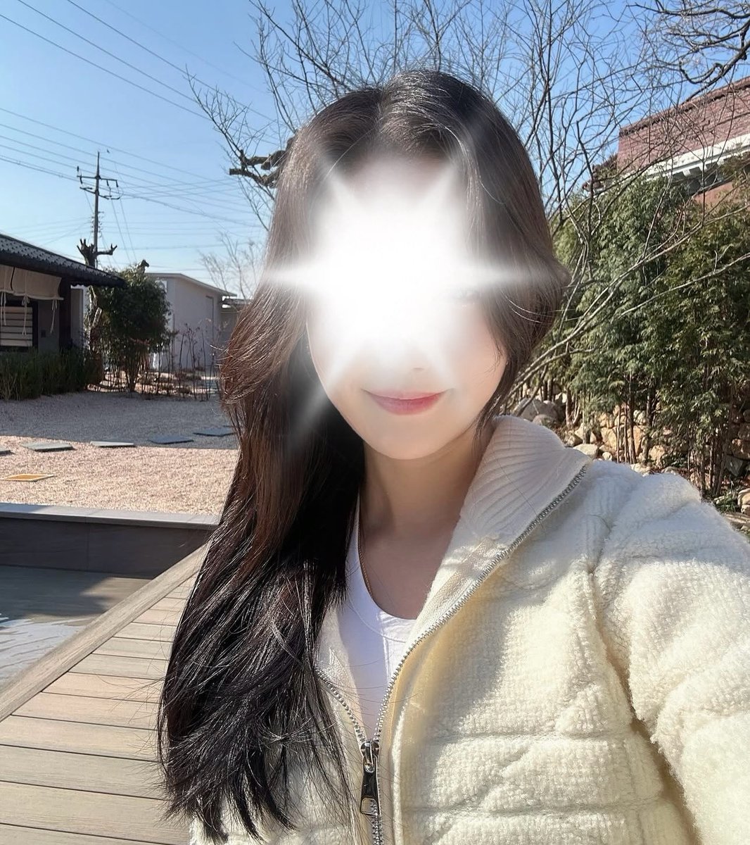 🏠🐬

あけましておめでとう御座います㊗️

ゆっくり過ごせるかな笑
続々と身内が集まるしなぁ😆

とりあえずばぁちゃんに線香あげて2025の報告しなきゃ🫶

いつもお空から見守ってくれてありがとう🙏