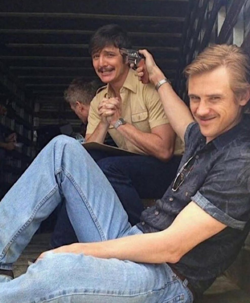 culturejpg's tweet image. Behind the scenes of Narcos