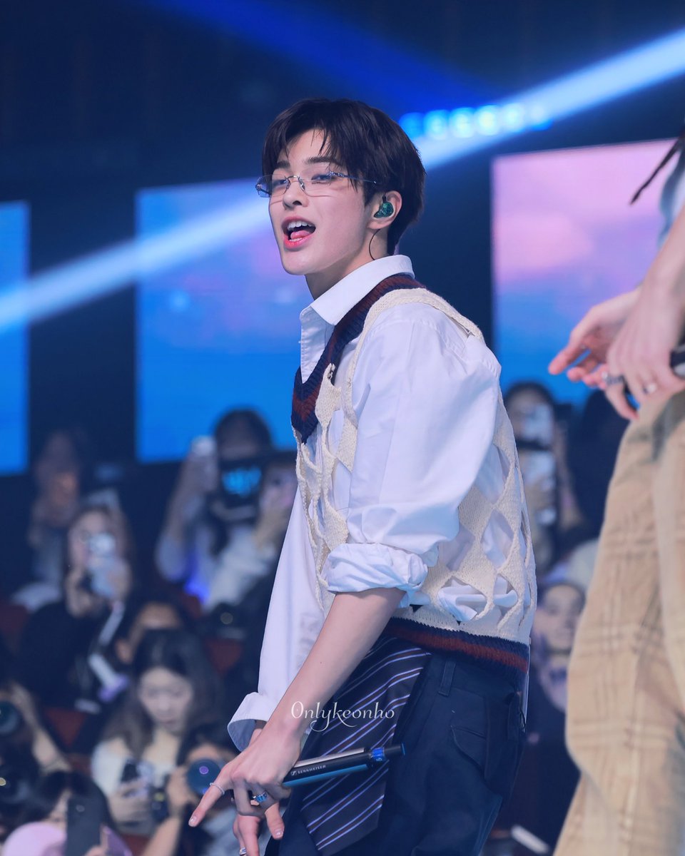 0nlykeonho's tweet image. 251231 🤓💙

#KEONHO #건호 #CORTIS #코르티스