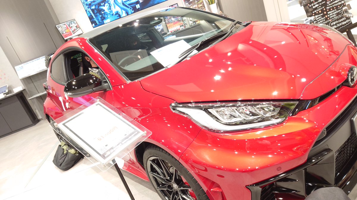 showponpon's tweet image. 大晦日のドライブとしゃれこもうじゃないの。
撮影：永澤様
車両：トヨタカローラ広島様
#アコスタイオンモール広島府中
#広アコ
#トヨタカローラ広島