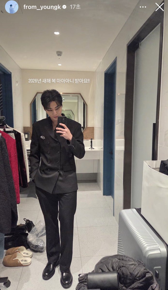 weakpoint_'s tweet image. 쾌남 미남🥰