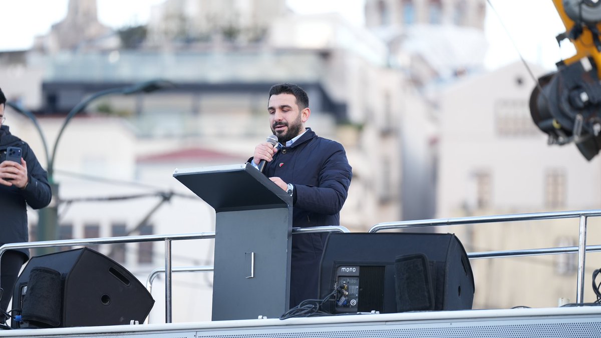 Sinmiyoruz, Susmuyoruz, Filistin’i unutmuyoruz!🇹🇷🤝🇵🇸

🗓️01.01.2026 

⏰8.30

⚖️Vicdan sahibi vatandaşlarımız ve kendisi gelemeyip gönlü bizimle Galata Köprüsü’nde olan milletimizle bugün tarihin en doğru tarafında durmak için bir araya geldik. 🇹🇷🇵🇸

☝🏻Vicdanımızla yan yana