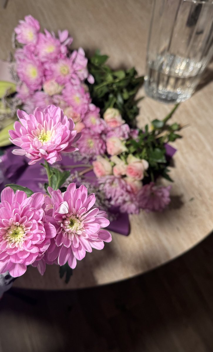 تنتظرنا أيّام عَظيمة، طيّبة و جميلة تُشبهنا..💫💗