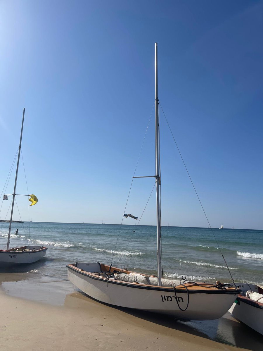 Israel's tweet image. As the first Shabbat of 2026 arrives, like the waves, a new year brings fresh beginnings.

May this Shabbat inspire peace, hope and renewal as we step into the year ahead.

Shabbat Shalom 💙⛵