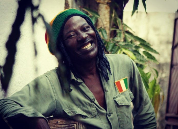 blazey_blaze's tweet image. Blessed earthstrong to one of Africa’s greatest musicians, Alpha Blondy. A career that spans over 4 decades. Loved both on the motherland and away. 

If you are looking for something to listen to, may frames 2 and 3 guide you. When you get to Ikafo, pay attention to the bassline.