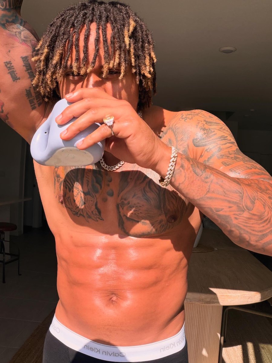 Rotimi's tweet image. Happy New Year!!